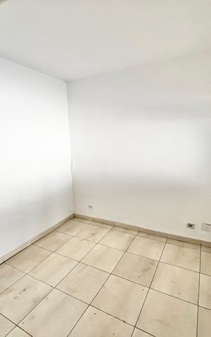 Casa para alugar com 170m², 4 quartos e 2 vagas Casa para alugar com 170m², 4 quartos e 2 vagasSala