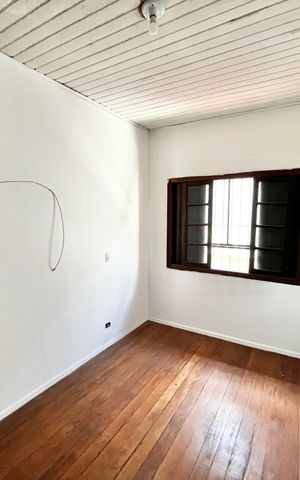 Casa para alugar com 170m², 4 quartos e 2 vagas Casa para alugar com 170m², 4 quartos e 2 vagasQuarto 4