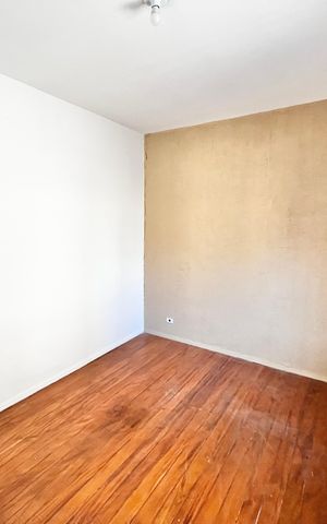 Casa para alugar com 170m², 4 quartos e 2 vagas Casa para alugar com 170m², 4 quartos e 2 vagasQuarto 2
