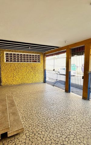 Casa para alugar com 170m², 4 quartos e 2 vagas Casa para alugar com 170m², 4 quartos e 2 vagasGaragem