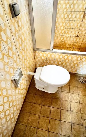 Casa para alugar com 170m², 4 quartos e 2 vagas Casa para alugar com 170m², 4 quartos e 2 vagasBanheiro 2
