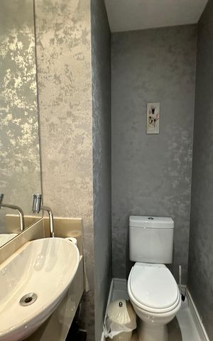 Apartamento à venda com 80m², 2 quartos e 2 vagas Apartamento à venda com 80m², 2 quartos e 2 vagasLavabo