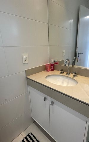Apartamento à venda com 80m², 2 quartos e 2 vagas Apartamento à venda com 80m², 2 quartos e 2 vagasBanheiro da Suíte 1