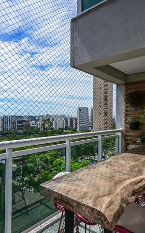 Apartamento à venda com 162m², 3 quartos e 3 vagasVaranda