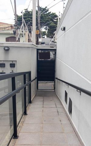 Casa de condomínio à venda com 55m², 2 quartos e 2 vagas Casa de condomínio à venda com 55m², 2 quartos e 2 vagasEntrada