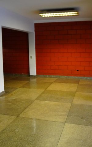 Casa para alugar com 416m², 4 quartos e 6 vagasGaragem