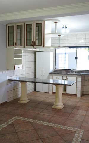 Casa para alugar com 416m², 4 quartos e 6 vagasCozinha 
