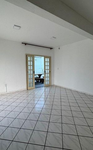 Casa para alugar com 150m², 1 quarto e 2 vagas
