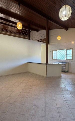 Casa para alugar com 150m², 1 quarto e 2 vagas Casa para alugar com 150m², 1 quarto e 2 vagasSalão