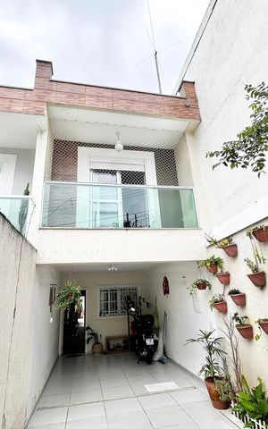 Casa à venda com 138m², 3 quartos e 3 vagasQuintal