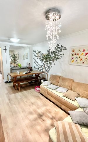 Casa à venda com 138m², 3 quartos e 3 vagasSala