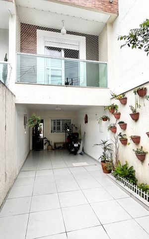 Casa à venda com 138m², 3 quartos e 3 vagasQuintal