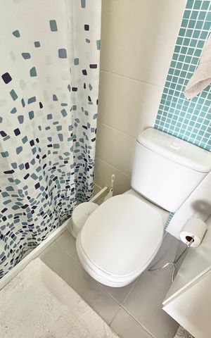 Casa à venda com 138m², 3 quartos e 3 vagasBanheiro da Suíte 2