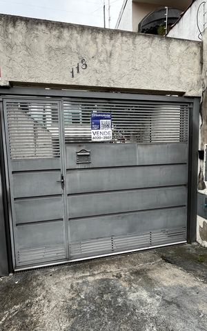 Casa à venda com 138m², 3 quartos e 3 vagasFachada/Placa