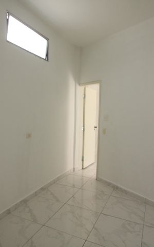 Casa para alugar com 50m², 1 quarto e sem vagaQuarto