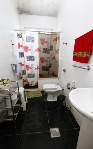 Casa à venda com 336m², 4 quartos e 2 vagasBanheiro Social