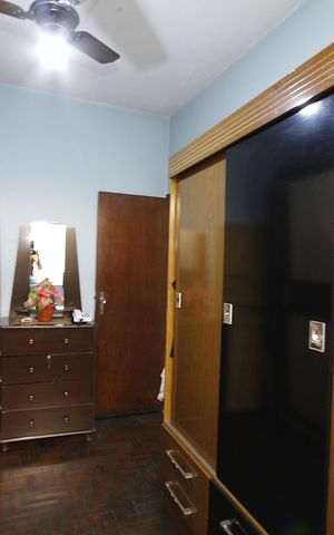 Casa à venda com 336m², 4 quartos e 2 vagasQuarto 1