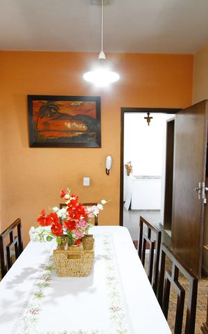Casa à venda com 336m², 4 quartos e 2 vagasCopa