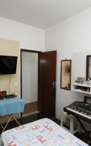 Casa à venda com 336m², 4 quartos e 2 vagasQuarto 2