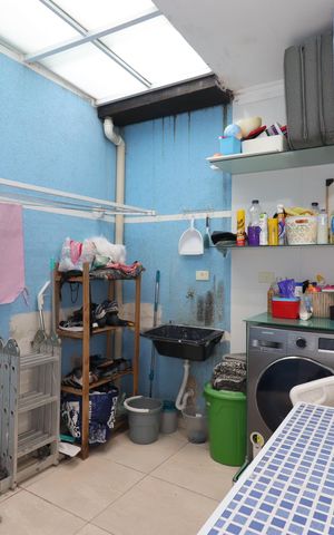 Casa à venda com 152m², 3 quartos e 2 vagasÁrea de Serviço