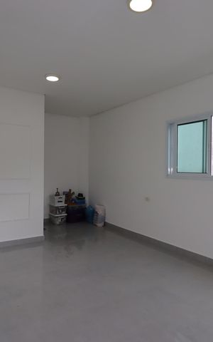 Casa à venda com 152m², 3 quartos e 2 vagasEstúdio