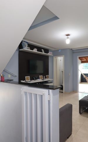 Casa à venda com 152m², 3 quartos e 2 vagasSala
