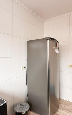 Casa à venda com 448m², 6 quartos e 3 vagas Casa à venda com 448m², 6 quartos e 3 vagasCozinha - Casa 2