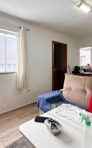 Casa à venda com 448m², 6 quartos e 3 vagas Casa à venda com 448m², 6 quartos e 3 vagasSala - Casa 2