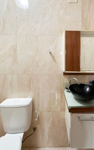 Casa à venda com 448m², 6 quartos e 3 vagas Casa à venda com 448m², 6 quartos e 3 vagasBanheiro da Suíte - Casa 2