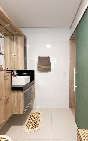 Casa à venda com 448m², 6 quartos e 3 vagas Casa à venda com 448m², 6 quartos e 3 vagasBanheiro da Suíte - Casa 1