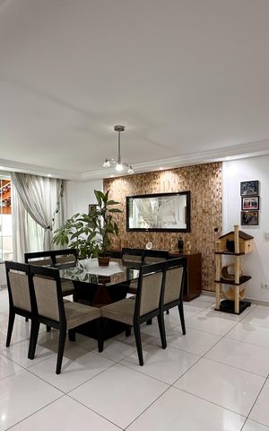 Casa à venda com 448m², 6 quartos e 3 vagas Casa à venda com 448m², 6 quartos e 3 vagasSala de Jantar - Casa 1