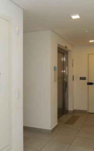 Apartamento para alugar com 32m², 2 quartos e sem vagaÁrea comum - Saguão do andar