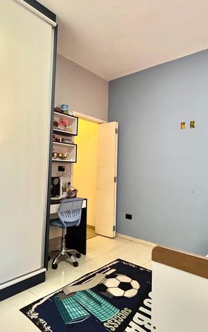Casa à venda com 350m², 3 quartos e 2 vagas Casa à venda com 350m², 3 quartos e 2 vagasSuite 3