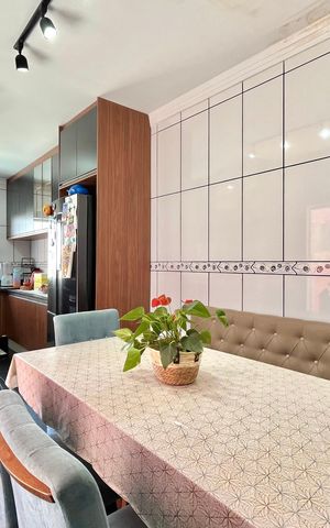 Casa à venda com 350m², 3 quartos e 2 vagas Casa à venda com 350m², 3 quartos e 2 vagasCozinha