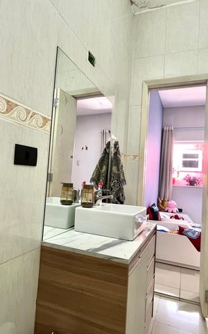 Casa à venda com 350m², 3 quartos e 2 vagas Casa à venda com 350m², 3 quartos e 2 vagasBanheiro da Suíte 2