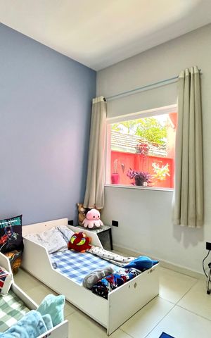 Casa à venda com 350m², 3 quartos e 2 vagas Casa à venda com 350m², 3 quartos e 2 vagasSuite 2