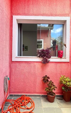 Casa à venda com 350m², 3 quartos e 2 vagas Casa à venda com 350m², 3 quartos e 2 vagasJardim de Inverno