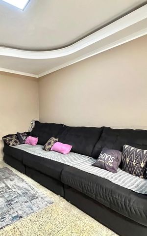 Casa à venda com 350m², 3 quartos e 2 vagas Casa à venda com 350m², 3 quartos e 2 vagasSala