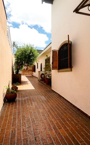 Casa à venda com 143m², 3 quartos e 4 vagas Casa à venda com 143m², 3 quartos e 4 vagasGaragem