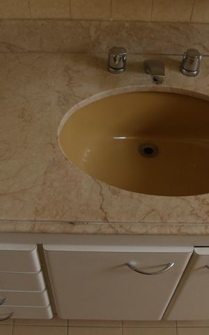 Apartamento à venda com 110m², 3 quartos e 2 vagasBanheiro 1