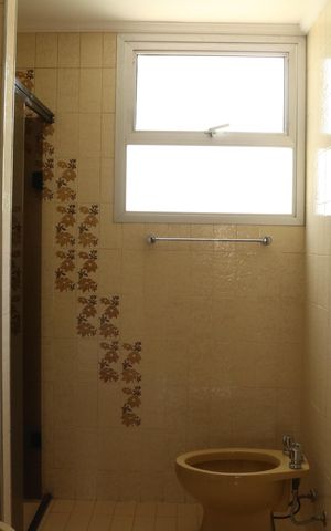 Apartamento à venda com 110m², 3 quartos e 2 vagasBanheiro 1