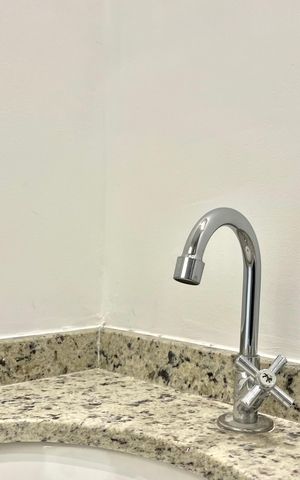 Apartamento à venda com 35m², 3 quartos e sem vaga Apartamento à venda com 35m², 3 quartos e sem vagaBanheiro