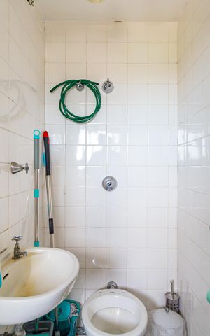 Apartamento à venda com 144m², 3 quartos e 1 vaga Apartamento à venda com 144m², 3 quartos e 1 vagaBanheiro - Área de Serviço