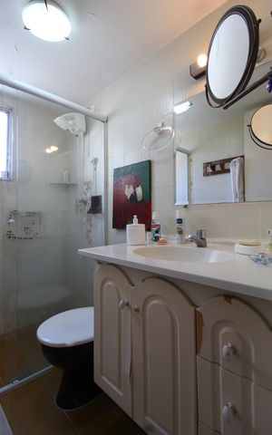 Apartamento à venda com 60m², 2 quartos e 1 vagaBanheiro 1