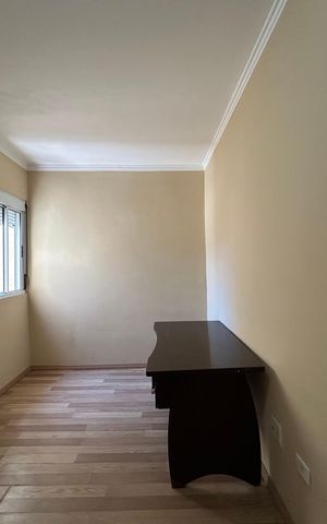 Casa à venda com 200m², 3 quartos e 2 vagas Casa à venda com 200m², 3 quartos e 2 vagasQuarto 1