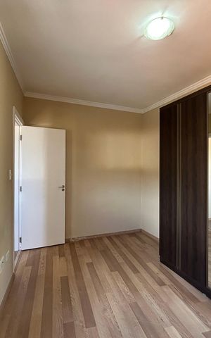 Casa à venda com 200m², 3 quartos e 2 vagas Casa à venda com 200m², 3 quartos e 2 vagasSuíte
