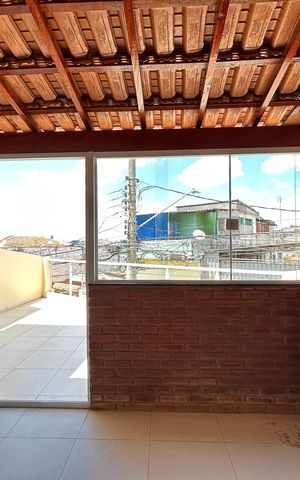 Casa à venda com 200m², 3 quartos e 2 vagas Casa à venda com 200m², 3 quartos e 2 vagasChurrasqueira
