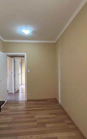 Casa à venda com 200m², 3 quartos e 2 vagas Casa à venda com 200m², 3 quartos e 2 vagasQuarto 1