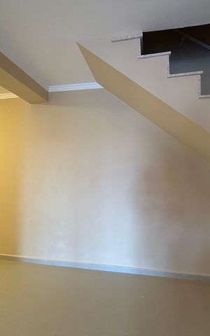 Casa à venda com 200m², 3 quartos e 2 vagas Casa à venda com 200m², 3 quartos e 2 vagasSala