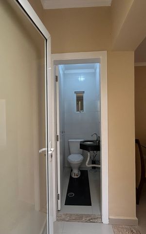 Casa à venda com 200m², 3 quartos e 2 vagas Casa à venda com 200m², 3 quartos e 2 vagasJardim de inverno